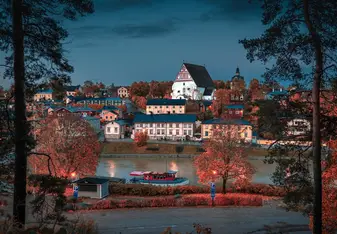 Finnish neighbourhood