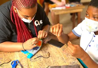 Woman volunteering in Ghana
