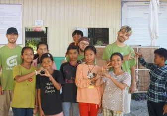 GapGuru Volunteers and learners 