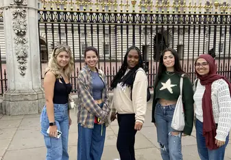 Study + Travel Programs Offered in England amongst other international cities!