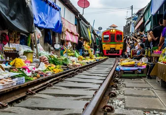 Mae Klong Folding Umbrella Railway Market
