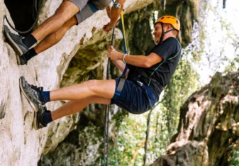 Rock climbing course in Thailand