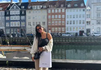 Intern with Learning Abroad Co.