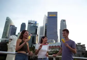 EF students exploring the city center of Singapore