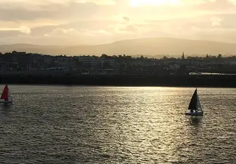 Dún Laoghaire: Only 45 minutes from Campus