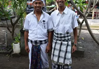 A day at the temple in Tianyar Bali, Yayasan Program by the Sea