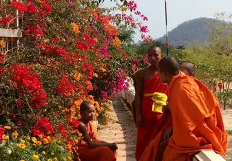 laos monks english teaching
