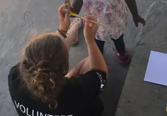 We are doing fingerpaint 
