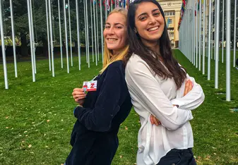 Students pose in front of the UN