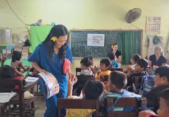 Medical health care volunteer 
