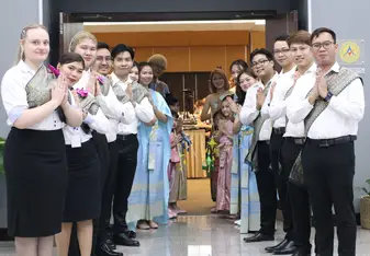 Get to learn Thai Culture during Orientation