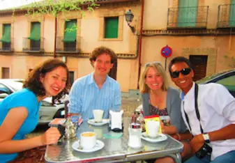 IES Spain students stop for coffee