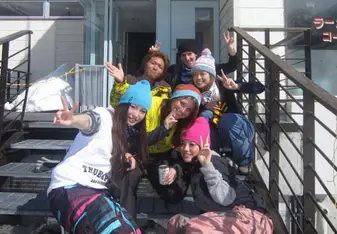 Snowboarding trip to Nagano with club members