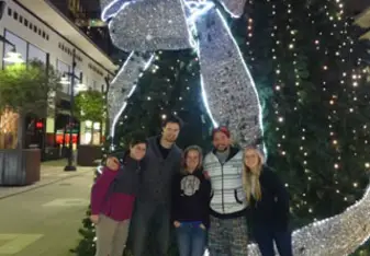 justin usle, christmas, tree