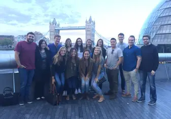 We Find Group Volunteers in London