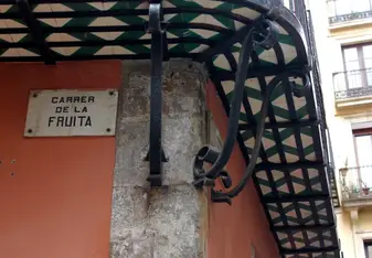 carrer de la fruita street barcelona