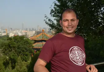 Rafat Shantir headshot