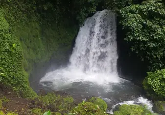 Supes beaut waterfall in La Fortuna