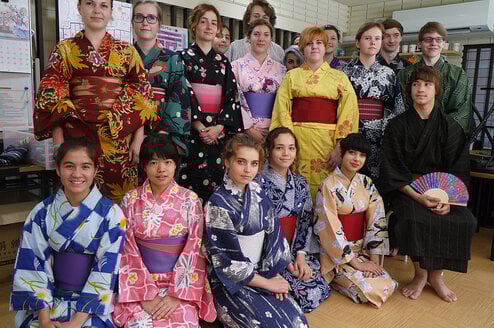 Make international friends while learning Japanese.