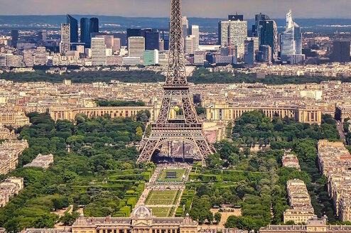 Paris-Terrorist-Attacks-Hero Thumbnail