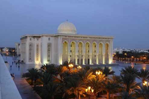 American University Of Sharjah Reviews And Programs Go Overseas