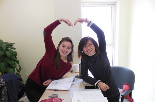 Learn Chinese one-on-one in a fun, easy and effective way. 
