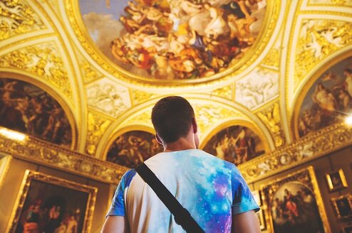 What is the Average Salary for Teaching Abroad in Italy? Featured