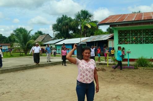 Community planting along the Amazon River