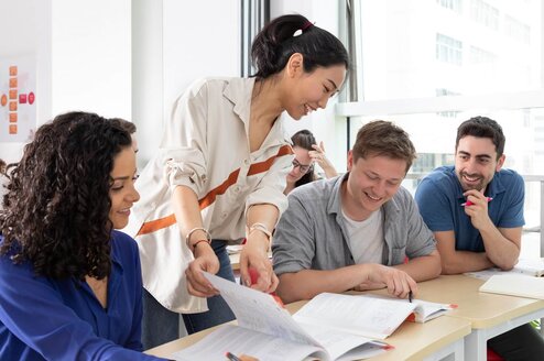 students-and-teacher-during-intensive-class