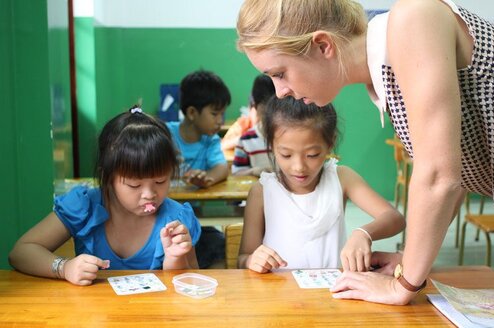 Teaching intern with young learners