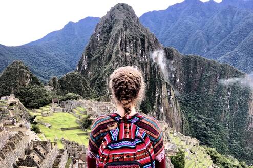How to Volunteer Abroad as a College Student Hero - Rebecca, IVHQ Cusco