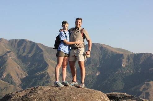 Jobs Abroad for Couples Hero