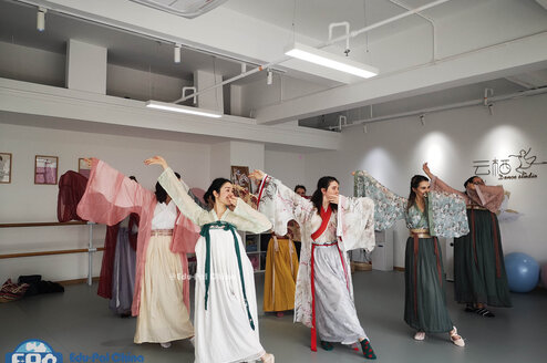 Chinese traditional dance class