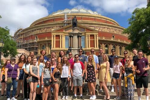 Students explore London during orientation.