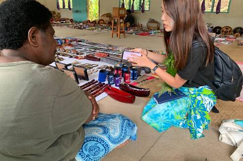 Social consulting with a local business owner