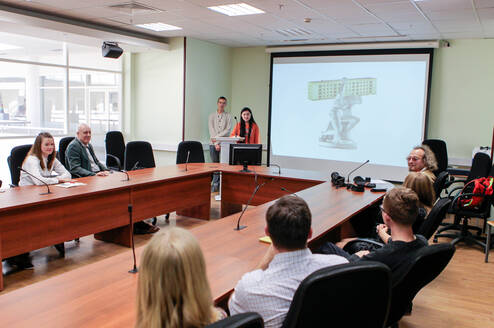 Project presentation by students at the University 