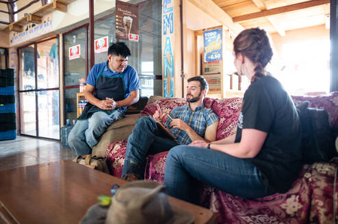 Consulting a Guatemalan impresario