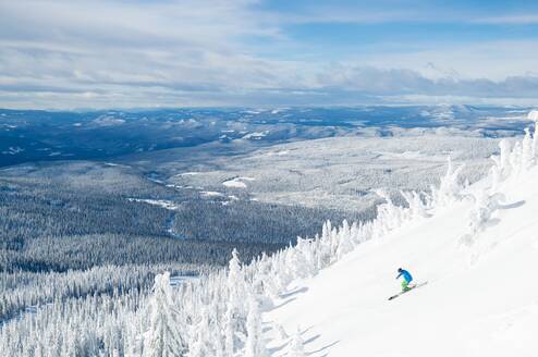 Skiing with Ski le Gap in Big White 