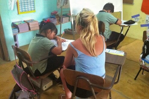 8 Insider Tips for Teaching English in Costa Rica Featured
