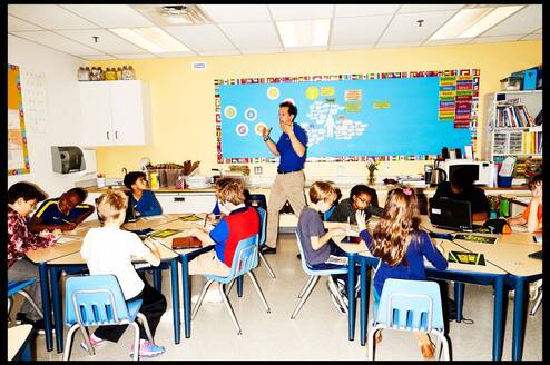 Man lecturing classroom