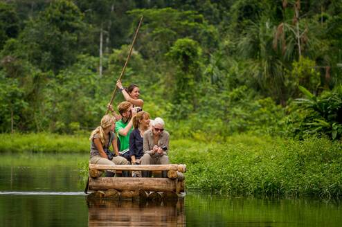 Volunteer in the Peruvian Amazon