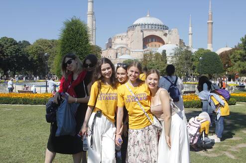 Discover the top attractions in Istanbul throughout the program