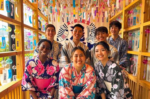 Zentern Internships - Kimono & Food Event Tour 