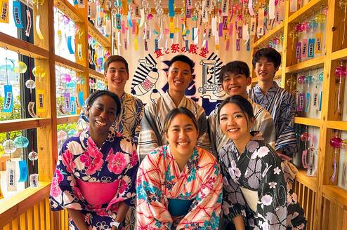 Zentern Internships - Kimono & Food Event Tour 