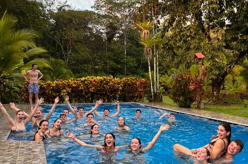 Team of Leapers chilling in the pool