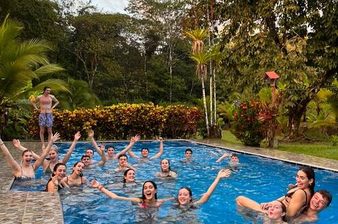 Team of Leapers chilling in the pool