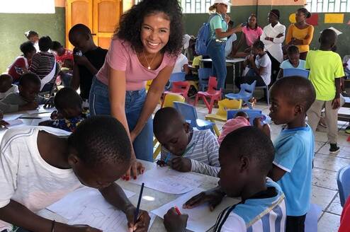 One of our teaching program volunteers
