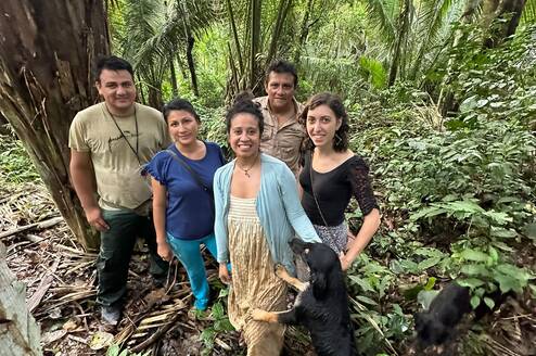 Visiting a botanical garden in the jungle with another 4 people