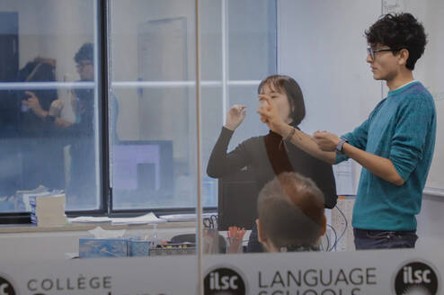 Experience Teaching Practice in a multi-language and multi-cultural classroom environment