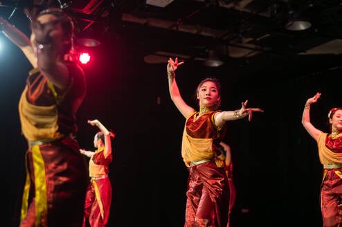 Dance 2